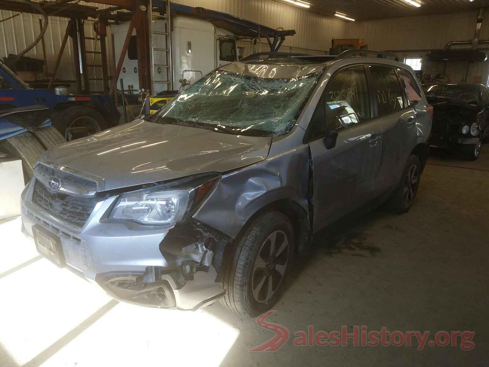 JF2SJAEC8JH407843 2018 SUBARU FORESTER