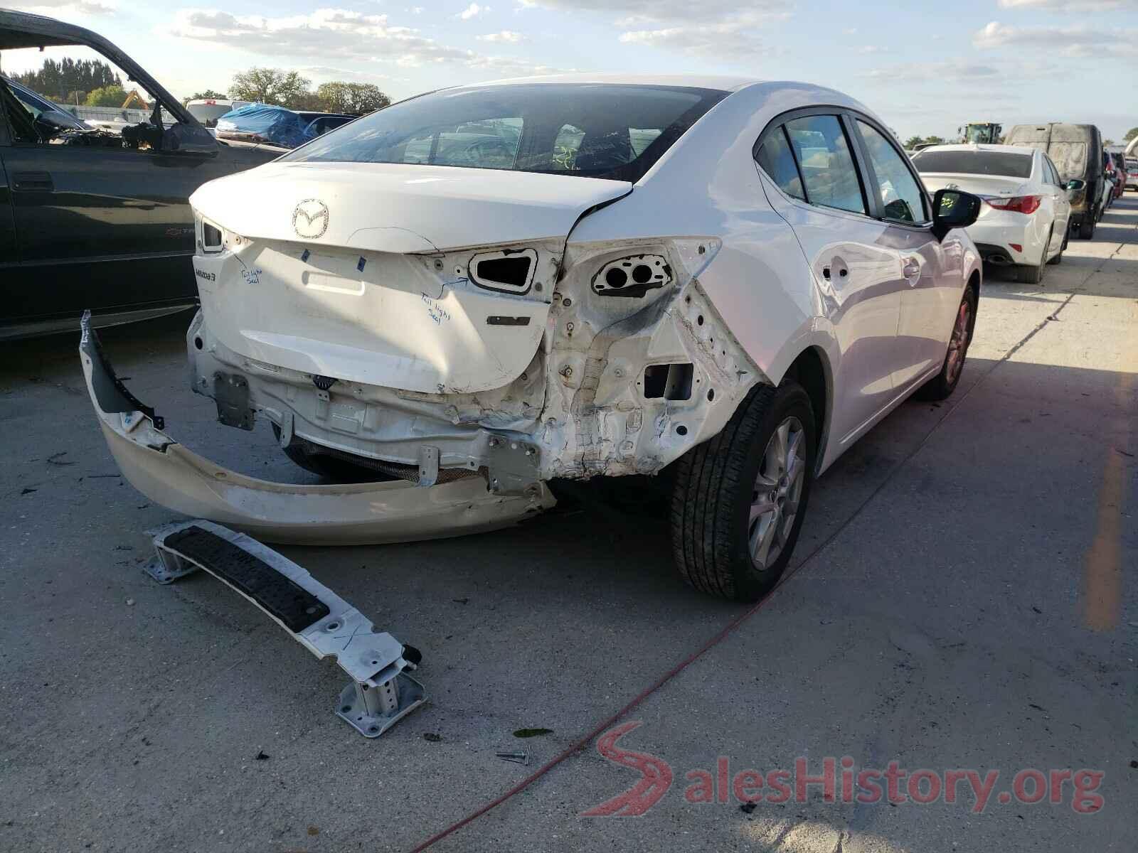 3MZBN1U76JM188705 2018 MAZDA 3