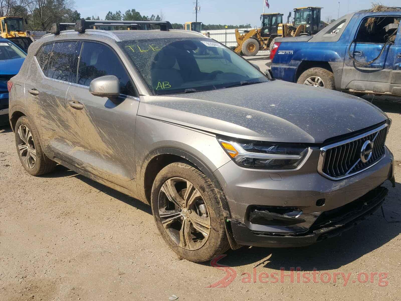 YV4162UL6L2301252 2020 VOLVO XC40