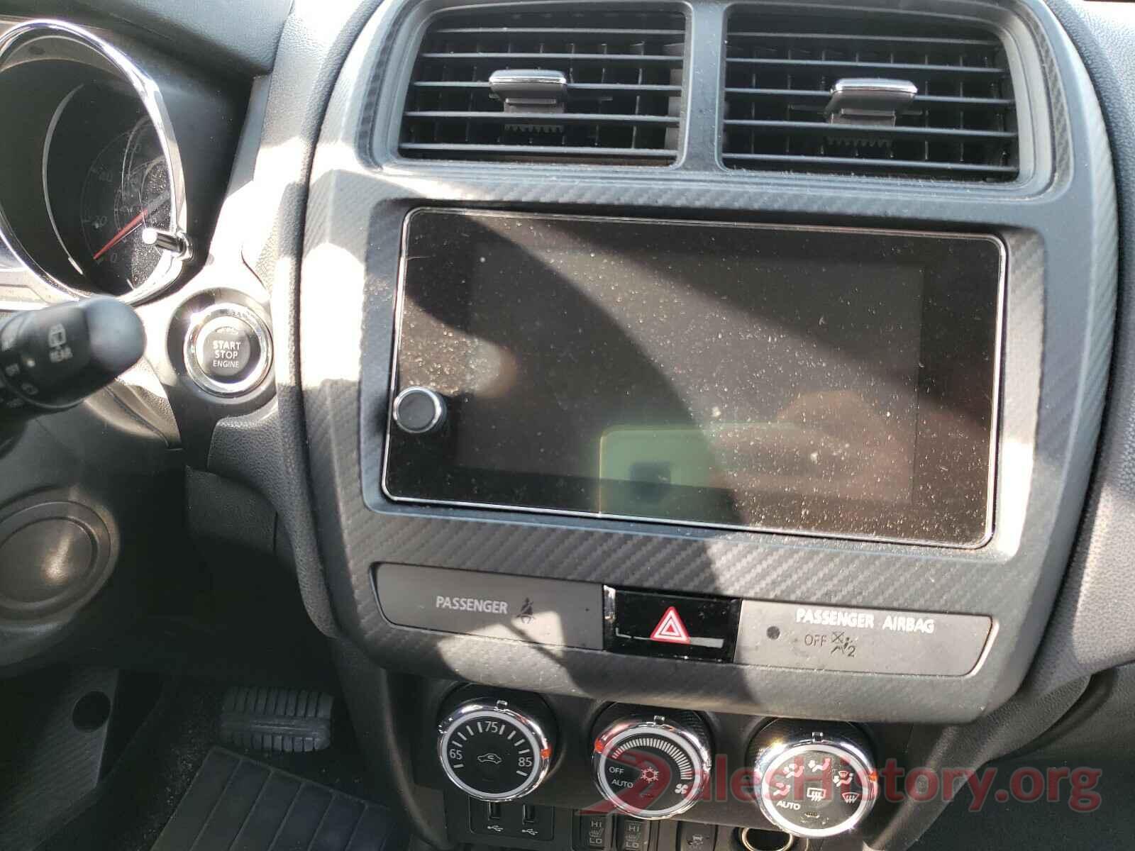 JA4AP4AU4KU017785 2019 MITSUBISHI OUTLANDER