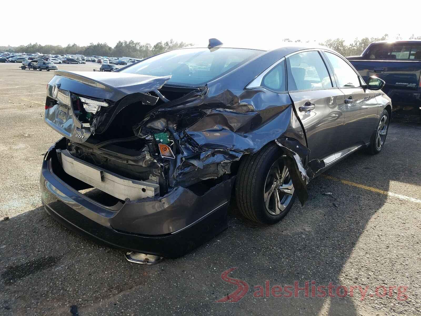 1HGCV2F5XJA010853 2018 HONDA ACCORD