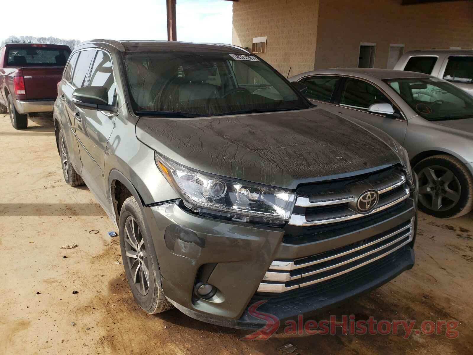 5TDJZRFH1JS495772 2018 TOYOTA HIGHLANDER