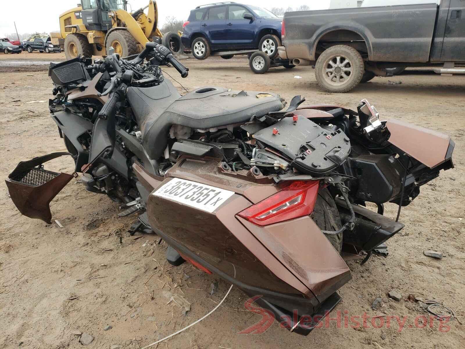 JH2SC7912JK000650 2018 HONDA GL CYCLE