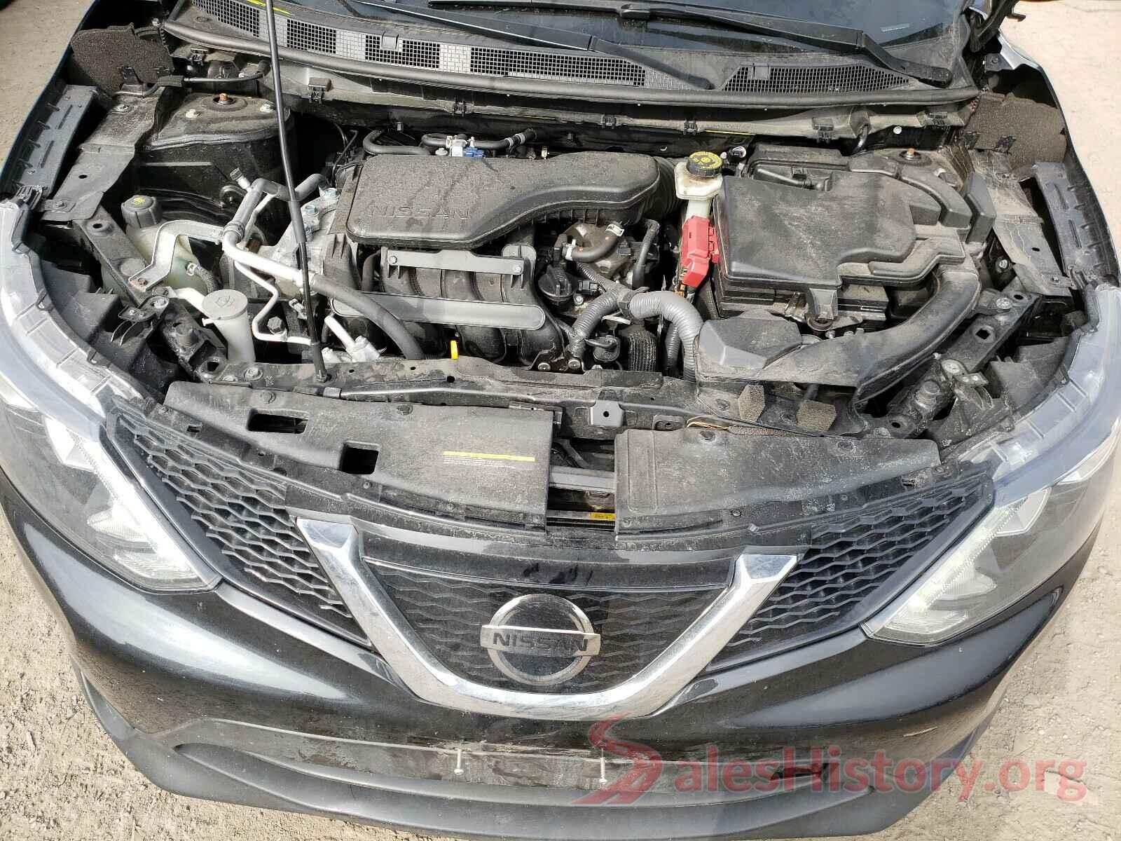 JN1BJ1CR6JW262869 2018 NISSAN ROGUE