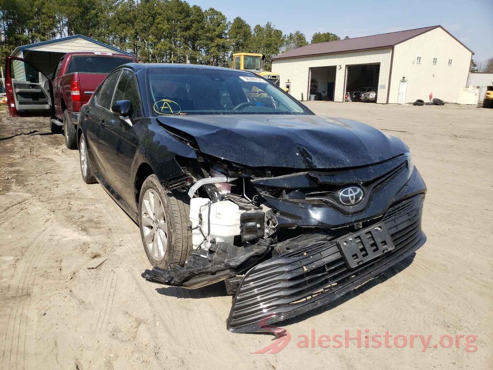 4T1B11HK7JU601929 2018 TOYOTA CAMRY