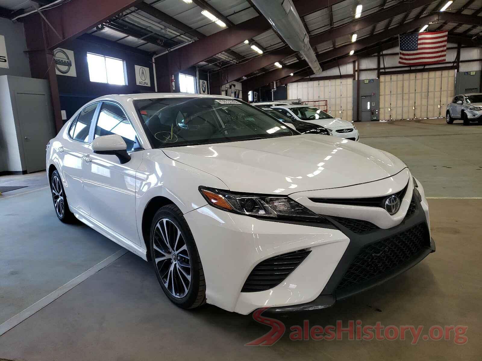 4T1B11HK5KU205452 2019 TOYOTA CAMRY