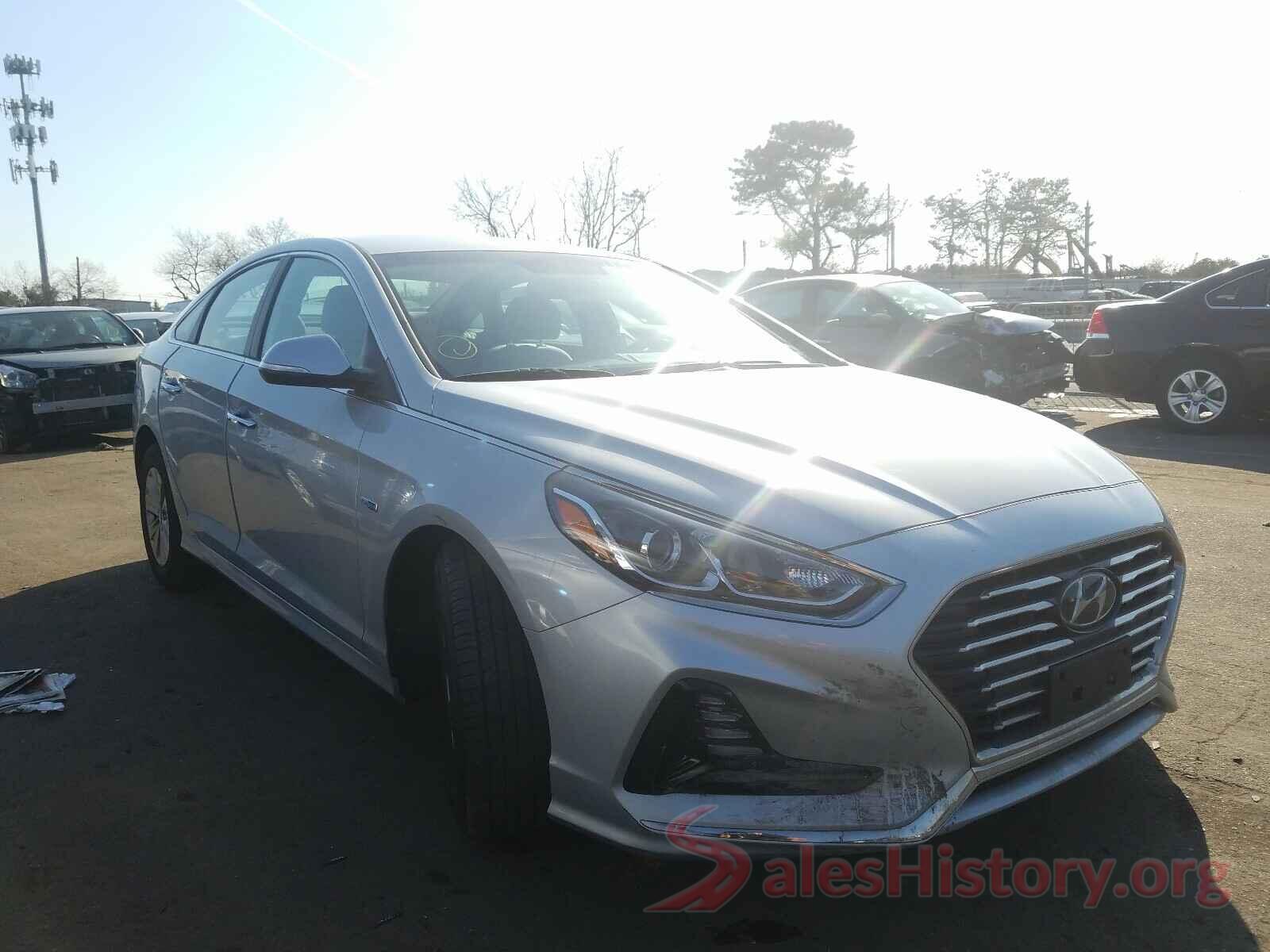 KMHE24L39KA093350 2019 HYUNDAI SONATA