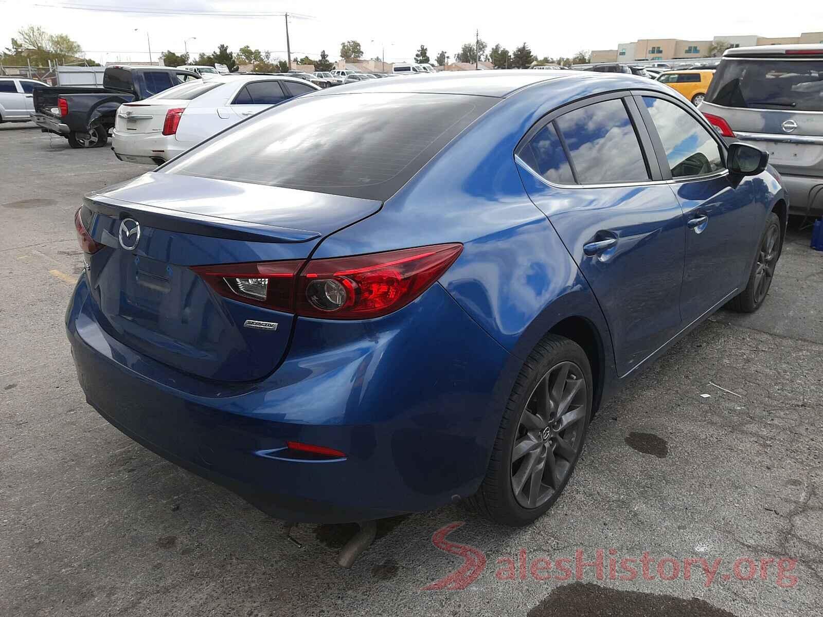 3MZBN1V36JM259736 2018 MAZDA 3