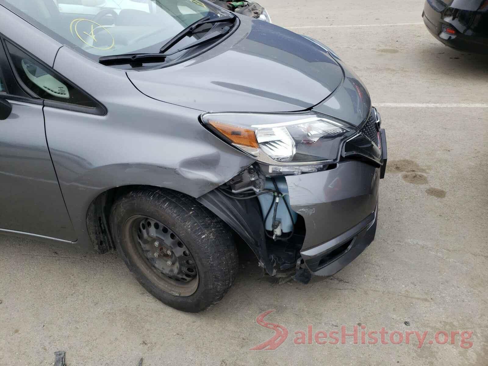 3N1CE2CP9JL368638 2018 NISSAN VERSA