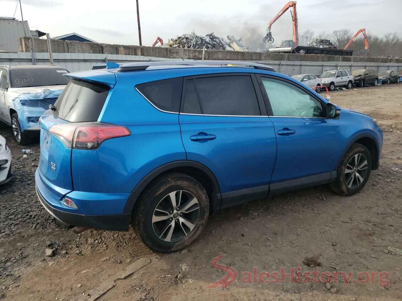 2T3RFREV8HW692417 2017 TOYOTA RAV4