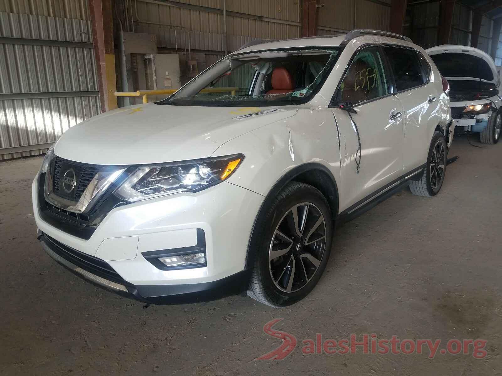 5N1AT2MT1HC828009 2017 NISSAN ROGUE