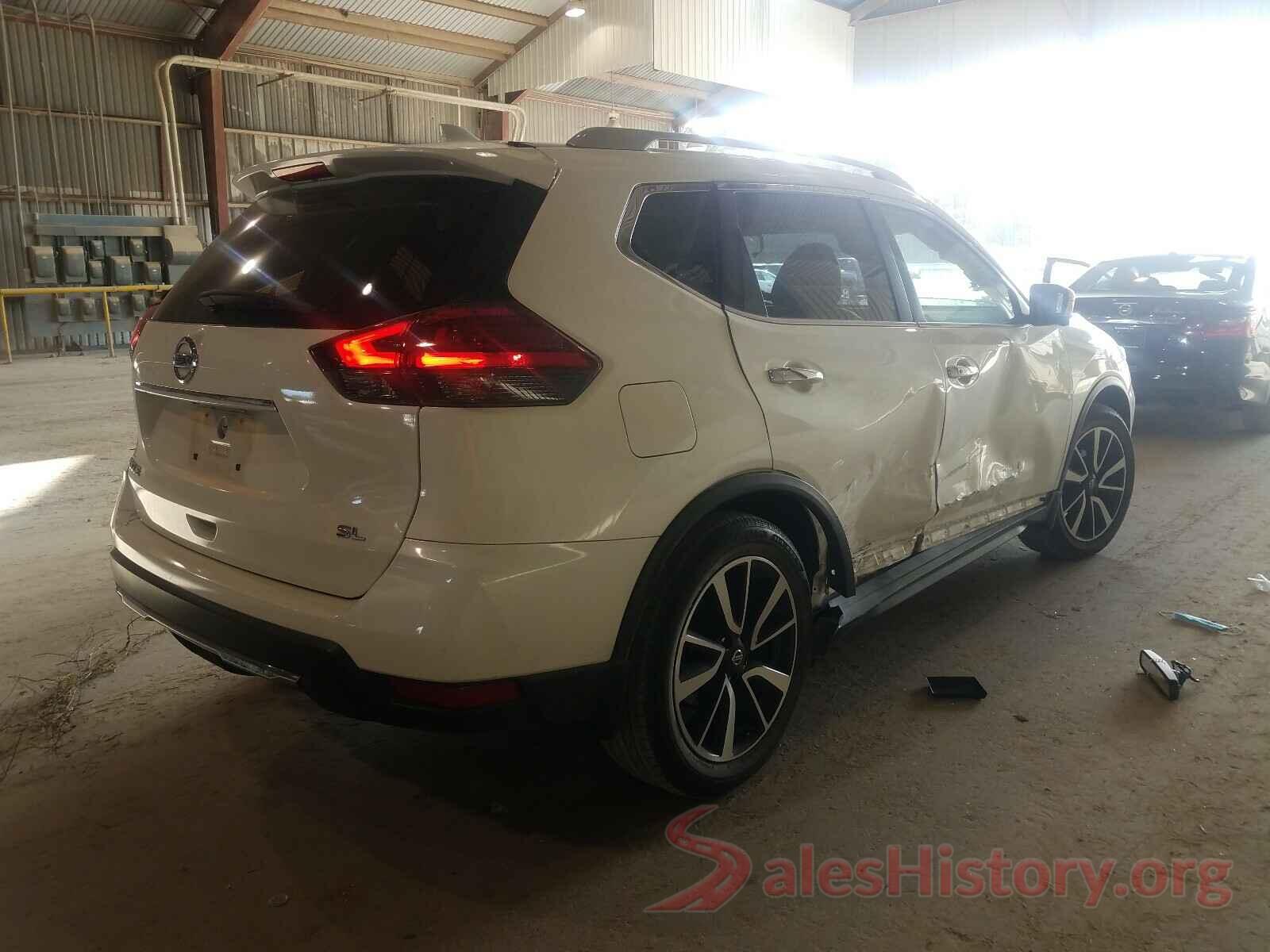 5N1AT2MT1HC828009 2017 NISSAN ROGUE