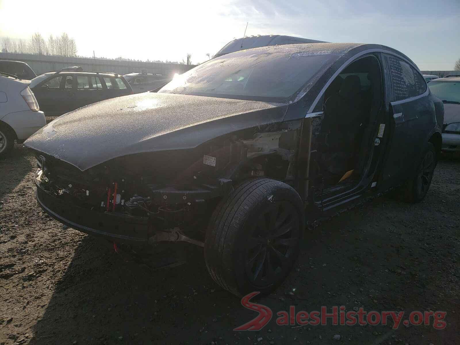 5YJXCBE23JF142583 2018 TESLA MODEL X