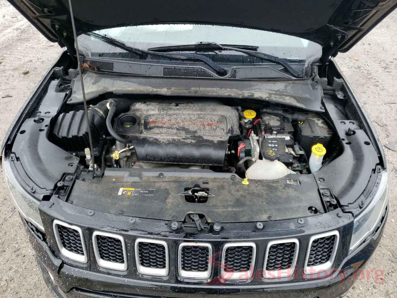 3C4NJDCB2JT337491 2018 JEEP COMPASS