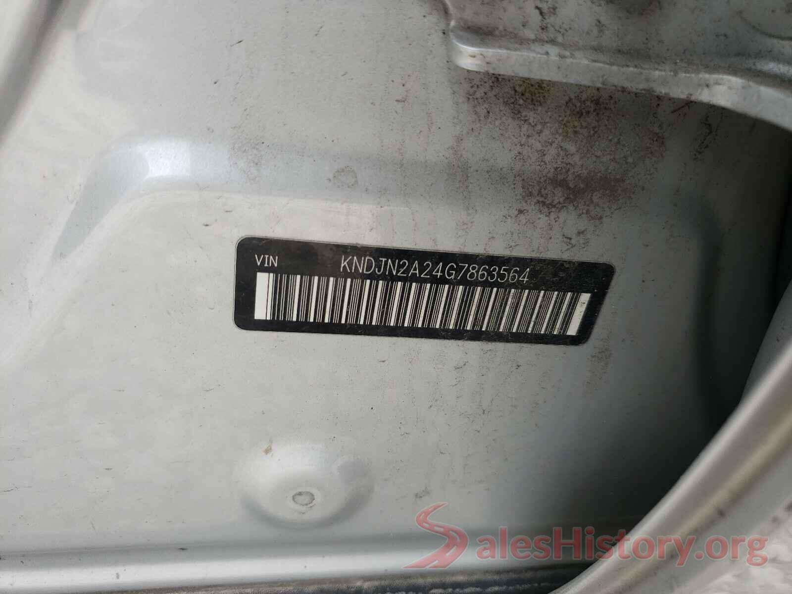 KNDJN2A24G7863564 2016 KIA SOUL