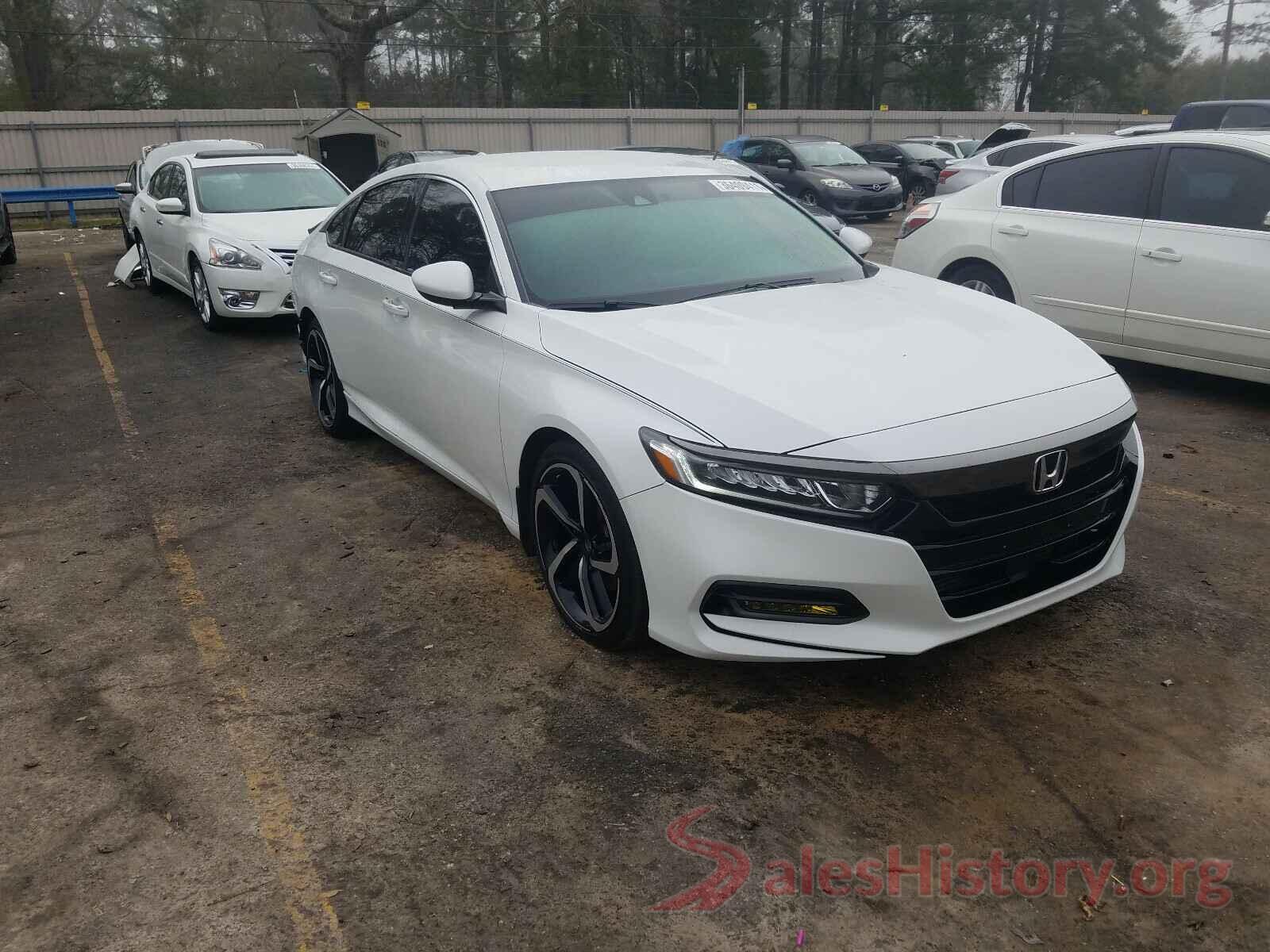 1HGCV1F31JA031132 2018 HONDA ACCORD