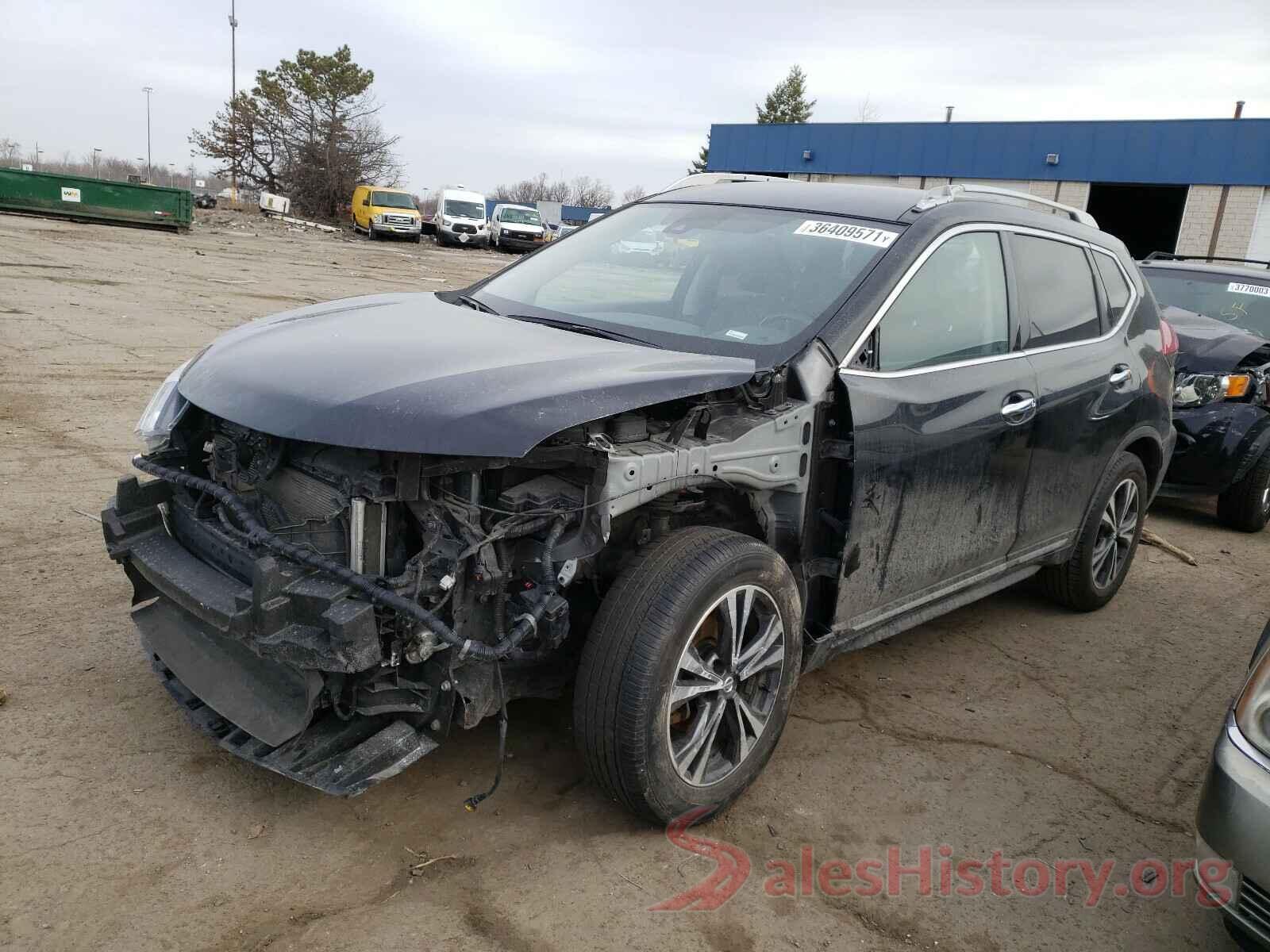 JN8AT2MT2JW466012 2018 NISSAN ROGUE