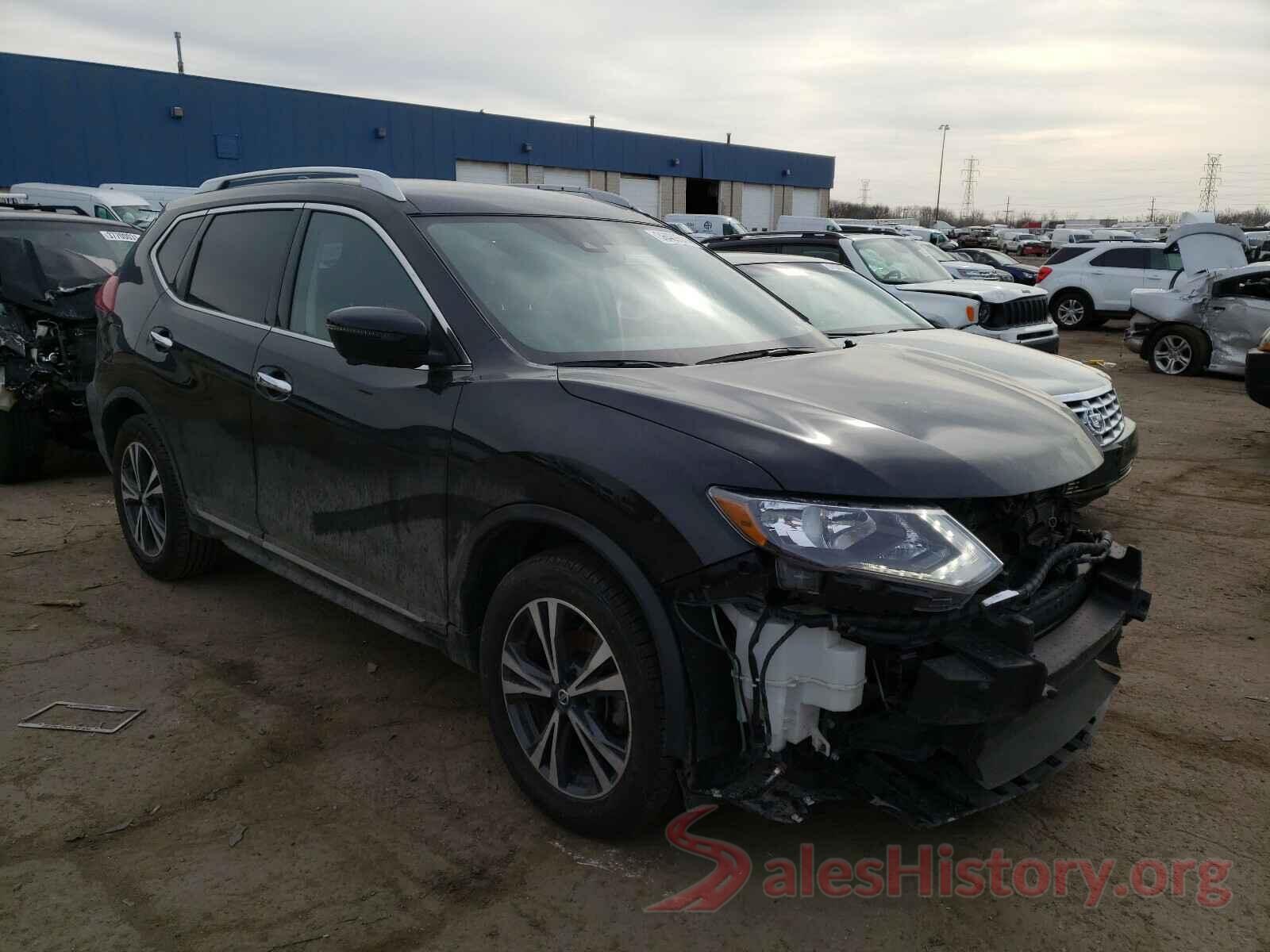 JN8AT2MT2JW466012 2018 NISSAN ROGUE