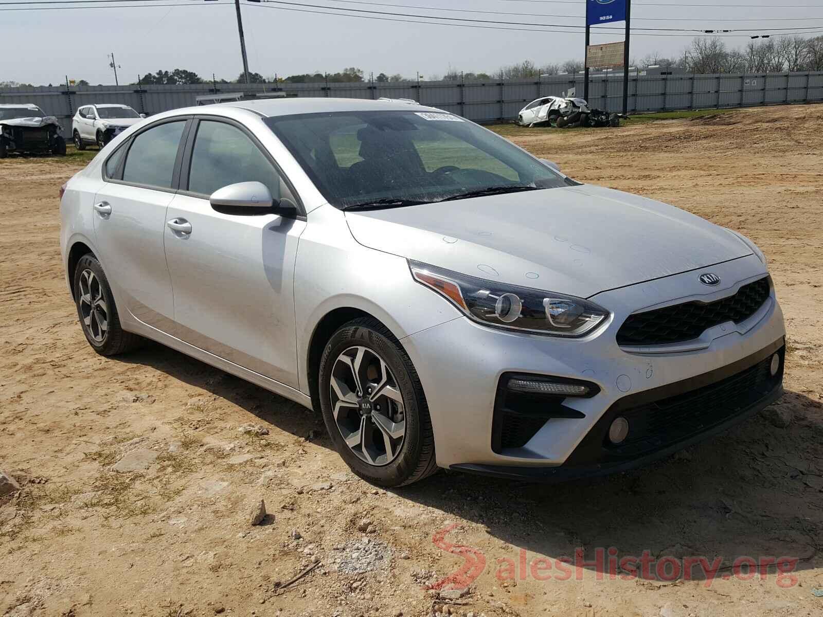 3KPF24AD2KE097645 2019 KIA FORTE