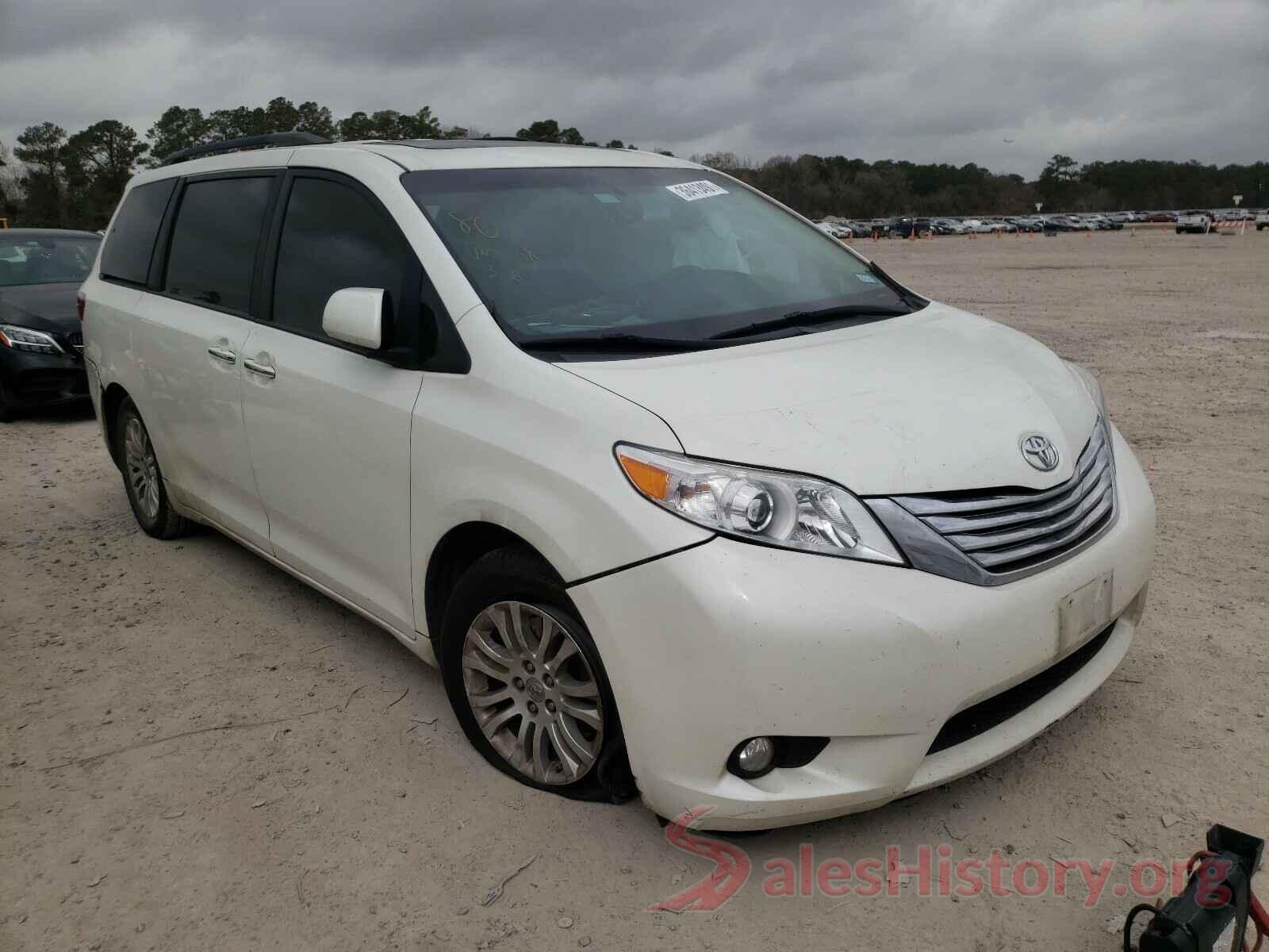 5TDYZ3DC9HS852127 2017 TOYOTA SIENNA