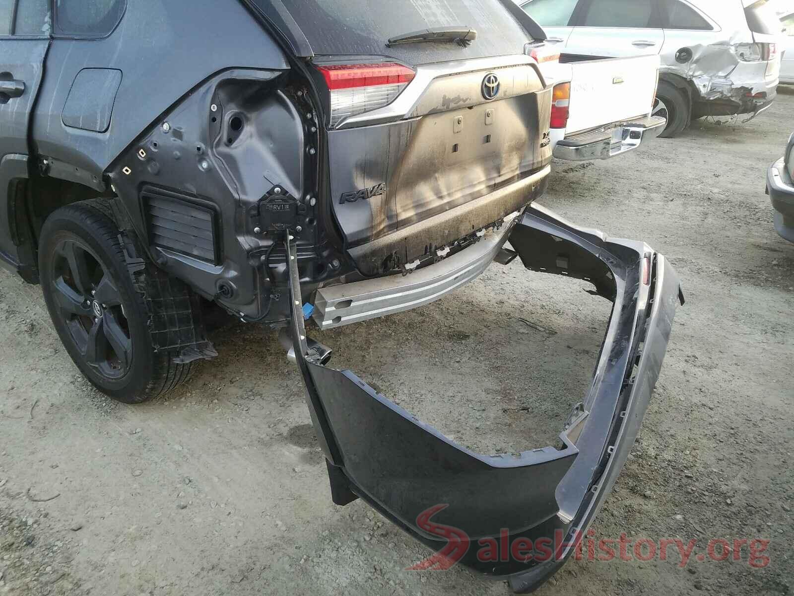 JTMEWRFV3KJ023121 2019 TOYOTA RAV4