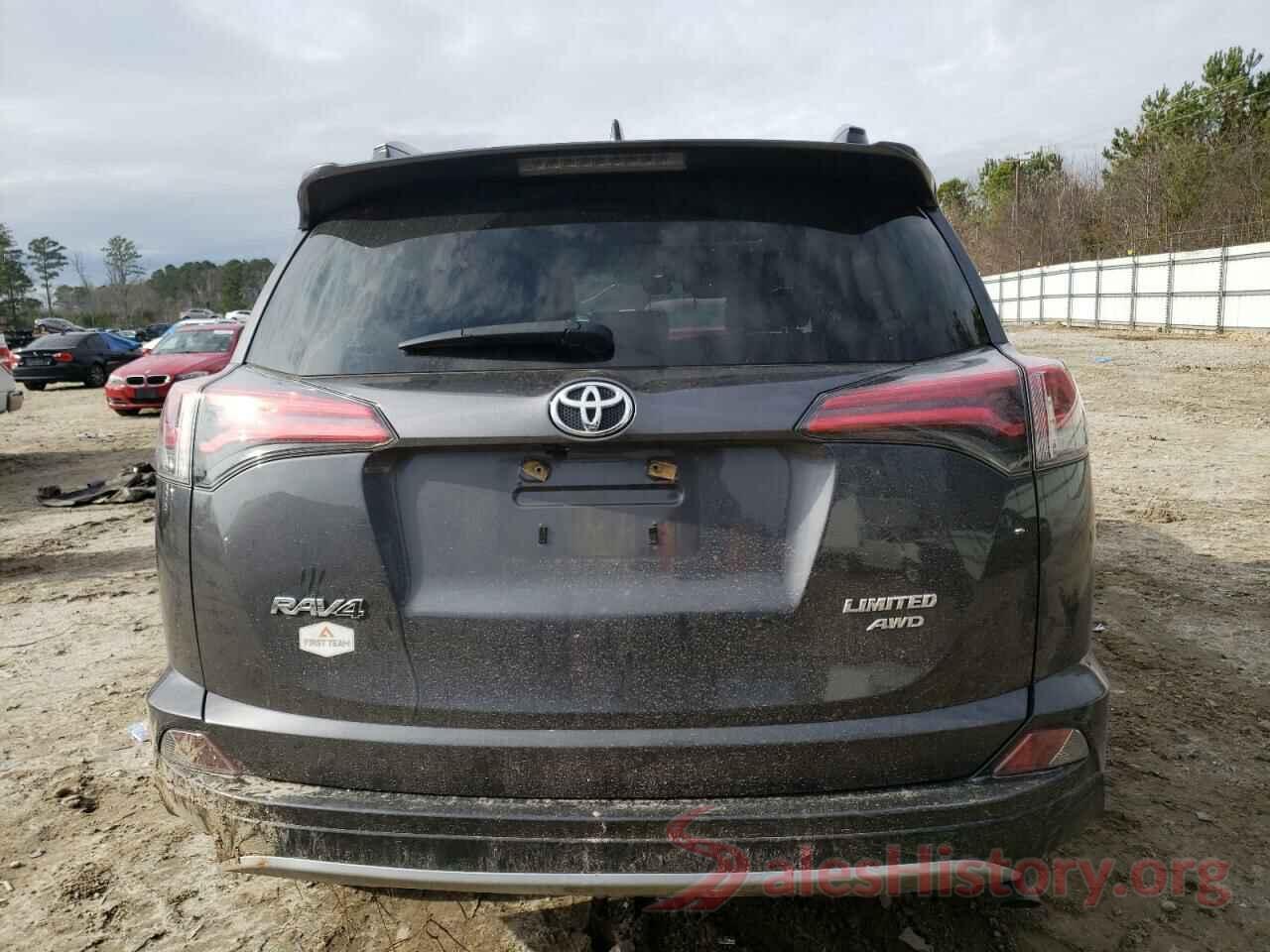 JTMDFREV0JJ198924 2018 TOYOTA RAV4