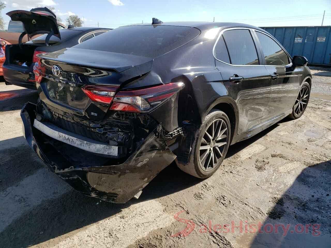 4T1G11AK4MU600936 2021 TOYOTA CAMRY