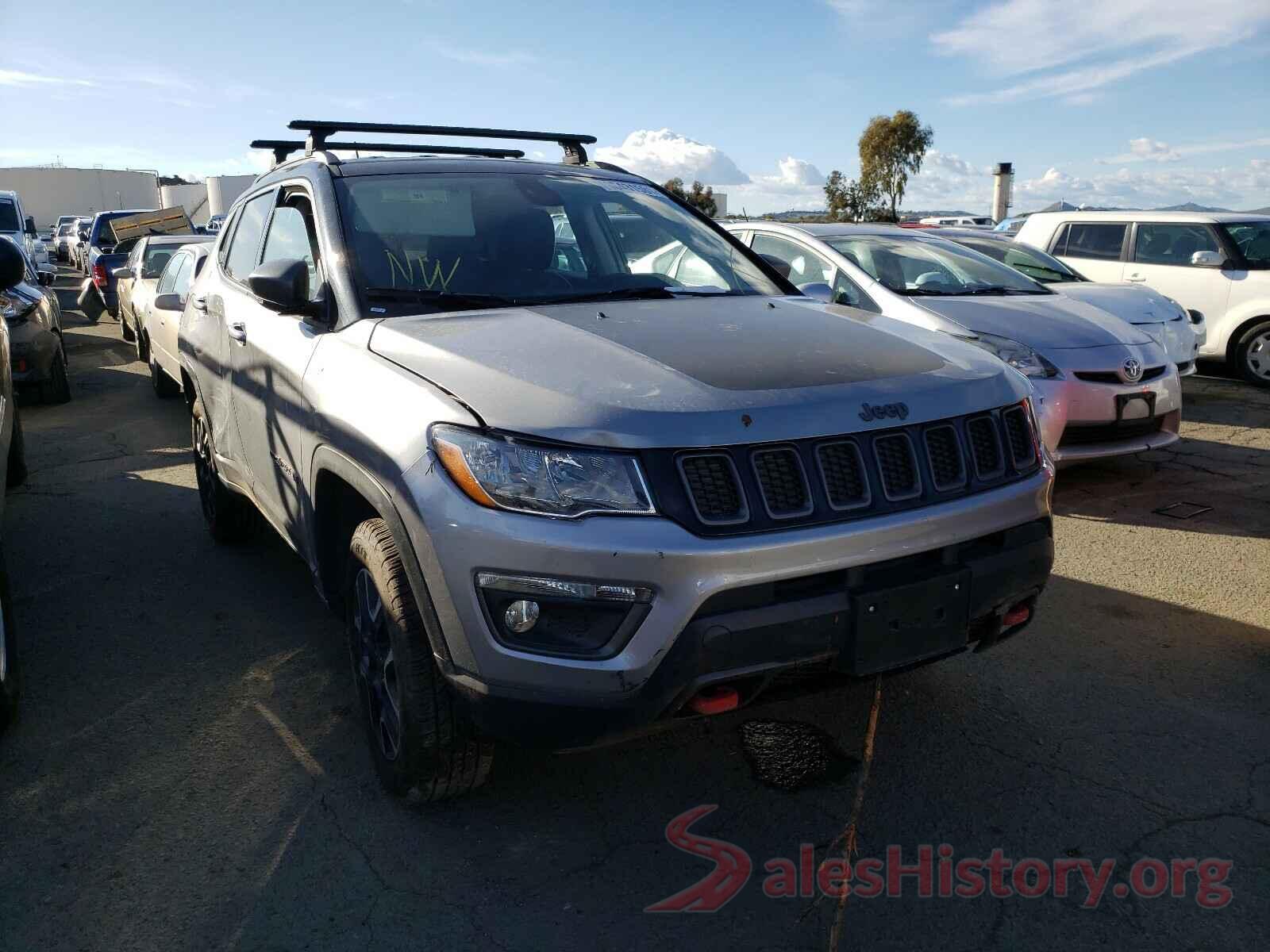 3C4NJDDB8KT790353 2019 JEEP COMPASS