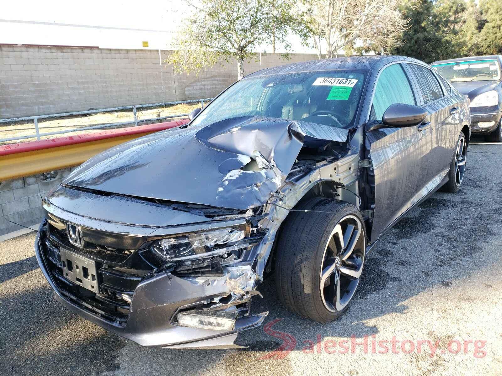 1HGCV1F36JA109517 2018 HONDA ACCORD