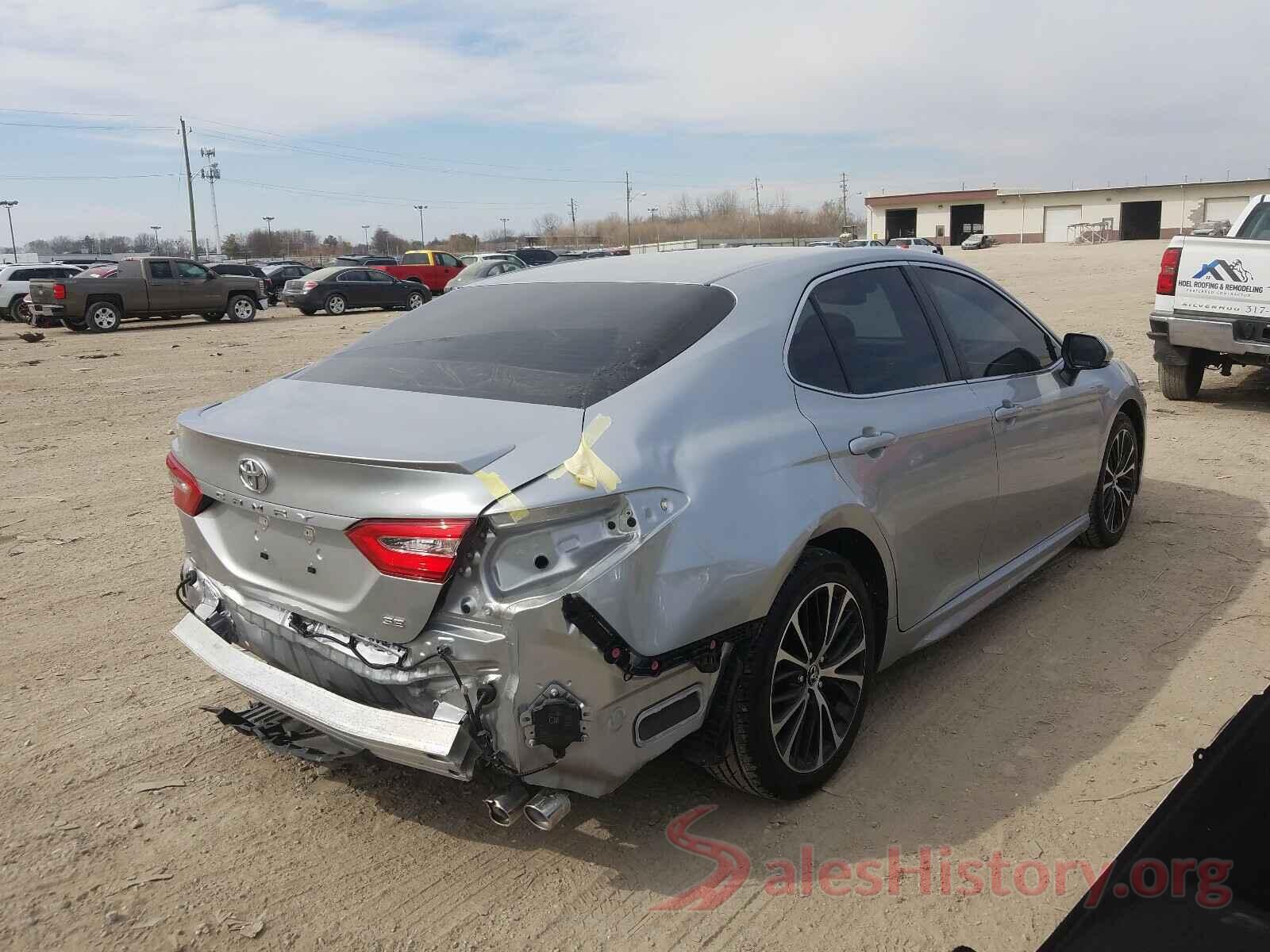 JTNB11HK8J3050402 2018 TOYOTA CAMRY