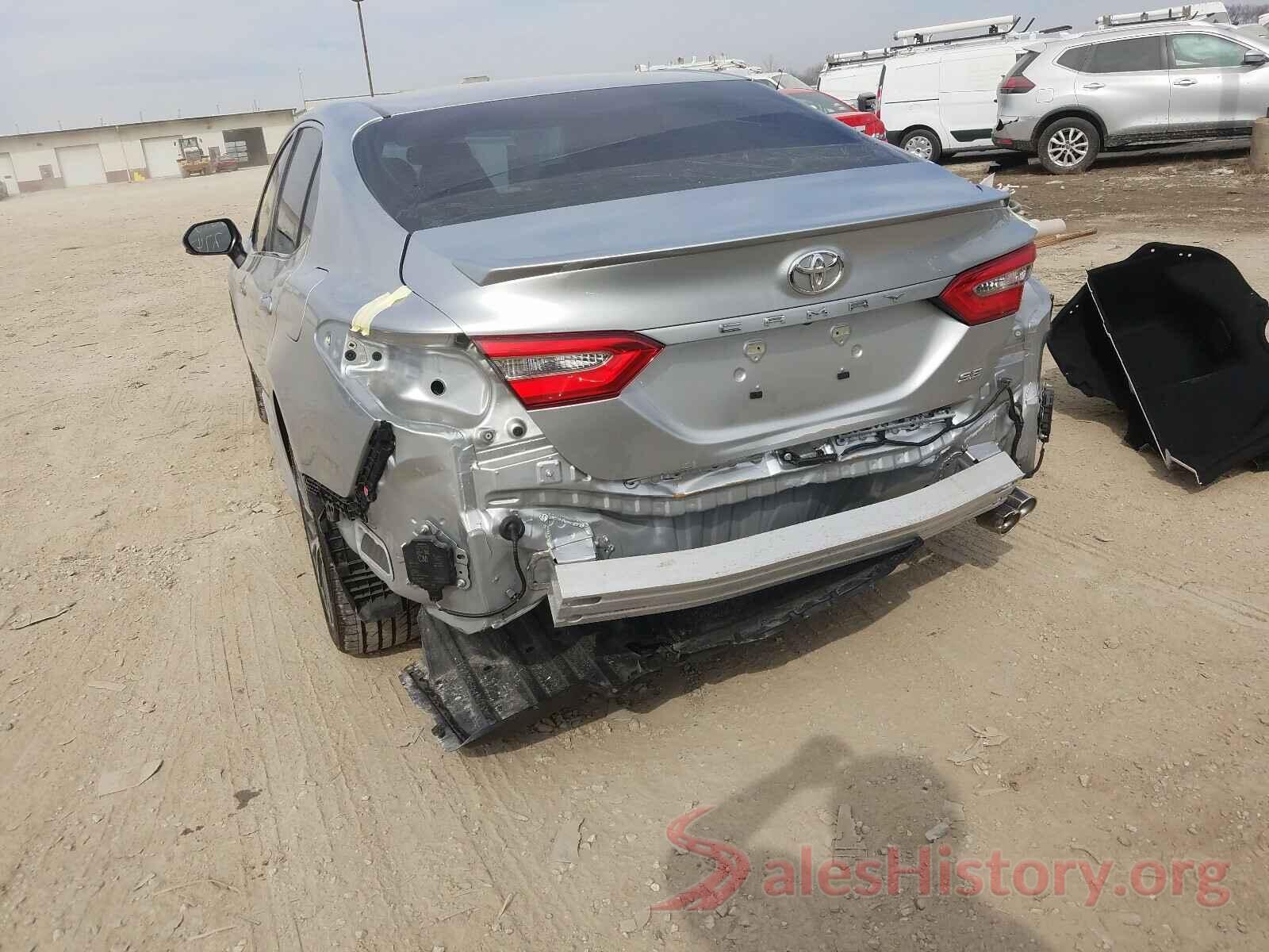 JTNB11HK8J3050402 2018 TOYOTA CAMRY