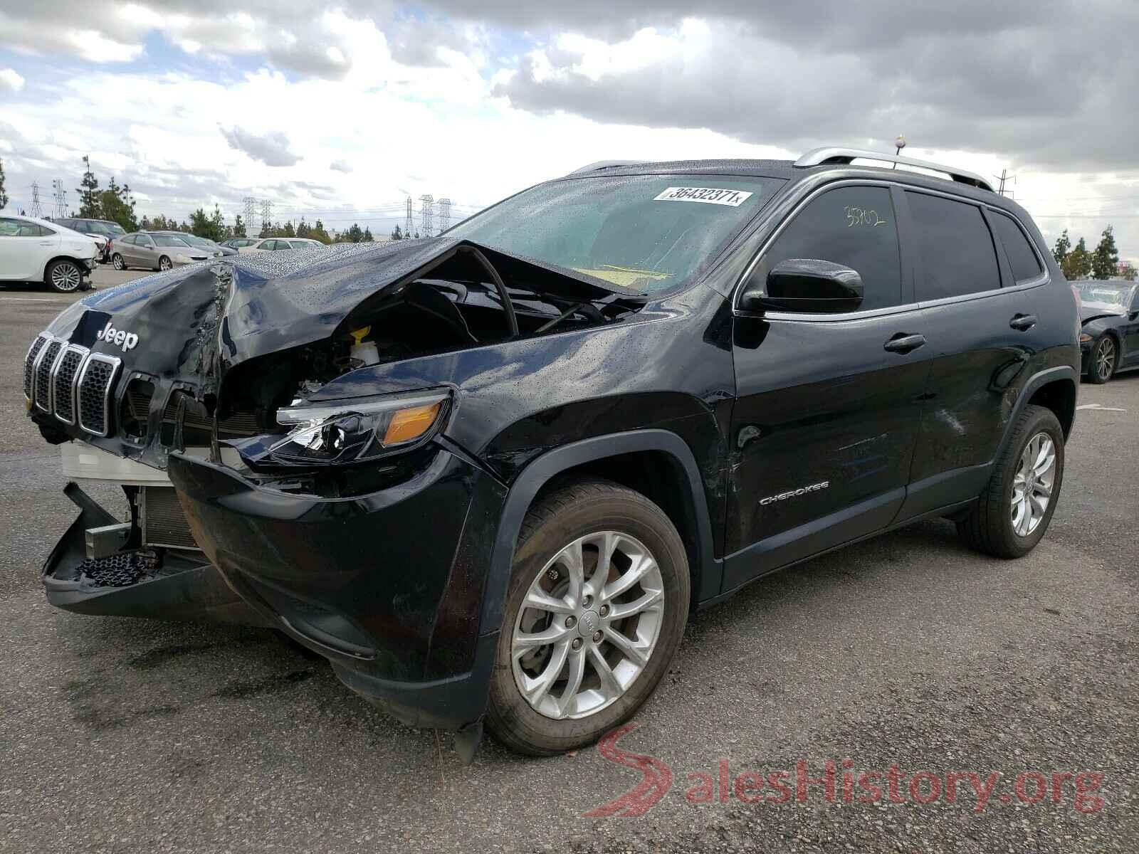 1C4PJLCB4KD331699 2019 JEEP CHEROKEE