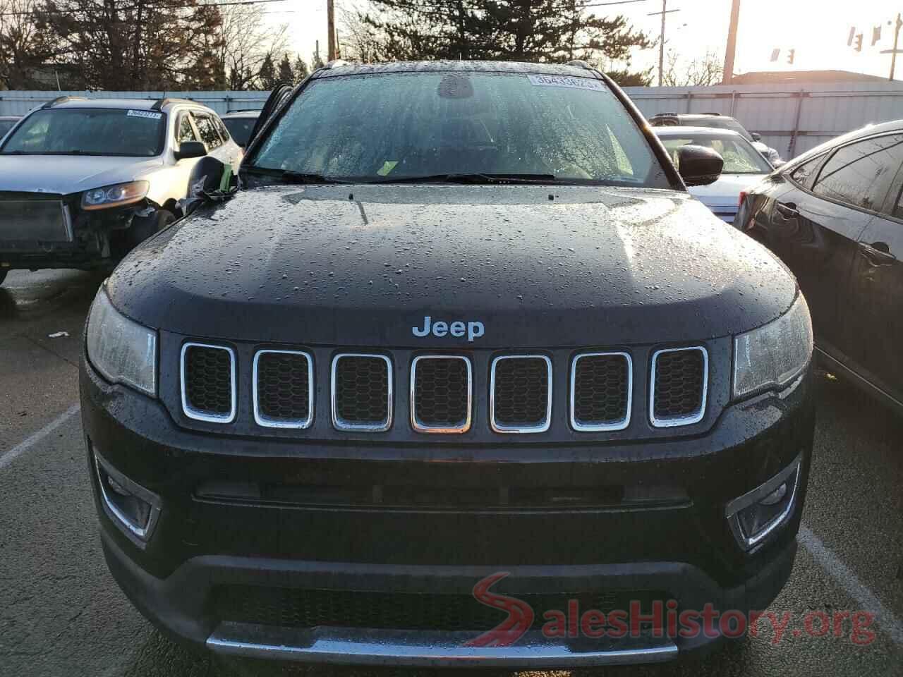 3C4NJDCB0JT423690 2018 JEEP COMPASS