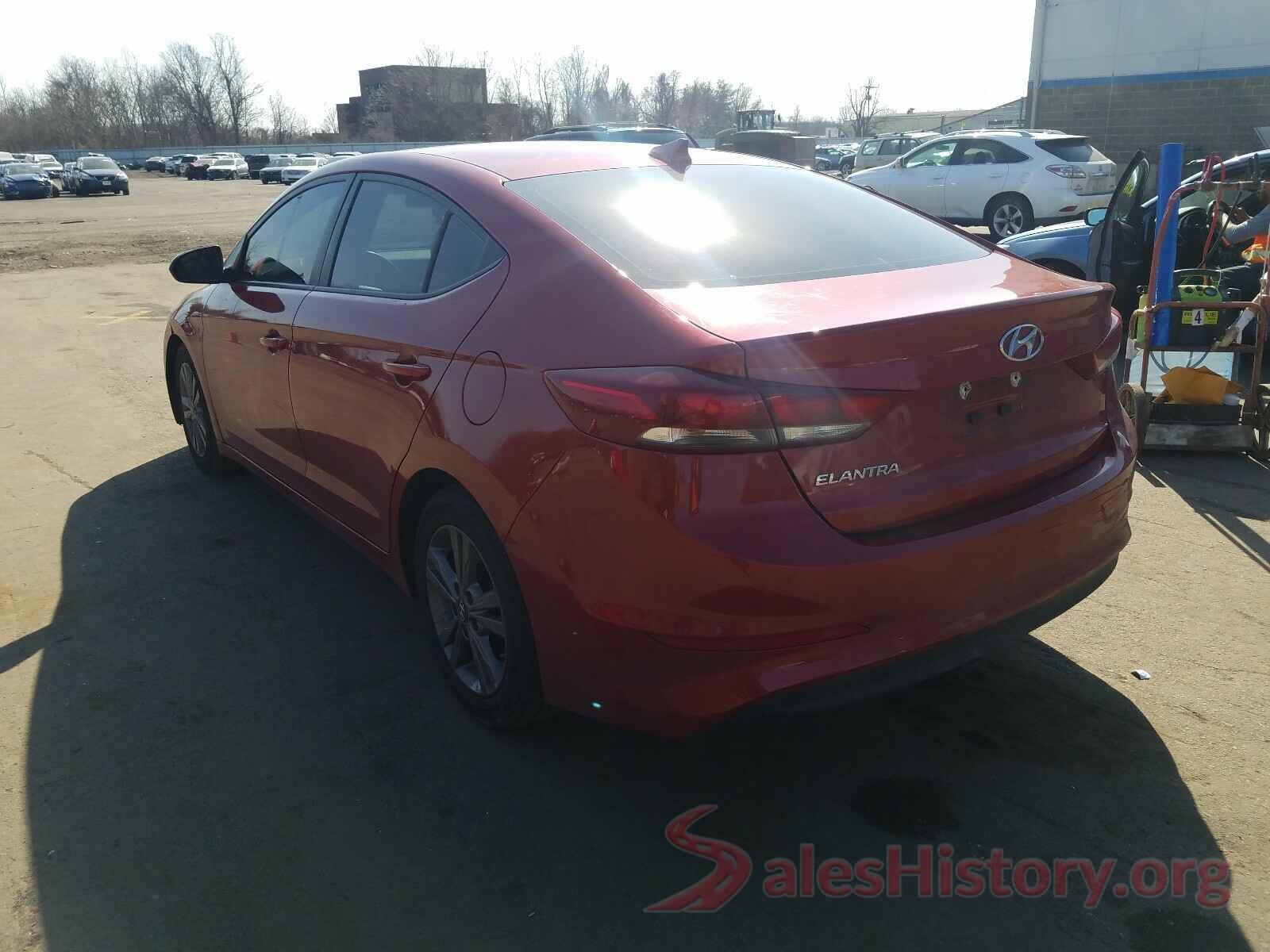 5NPD84LFXJH236192 2018 HYUNDAI ELANTRA