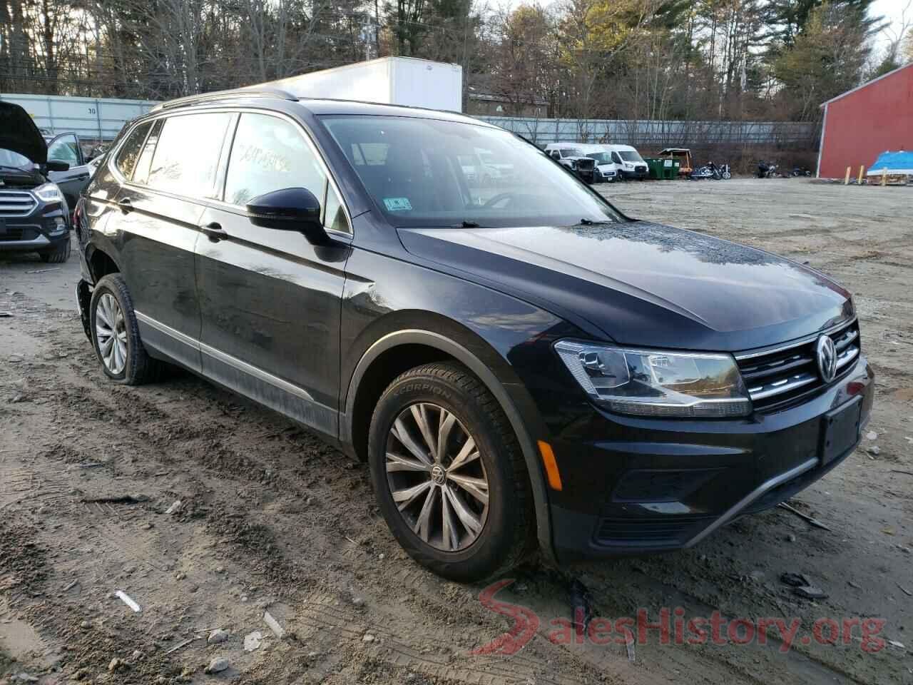 3VV2B7AX8JM147660 2018 VOLKSWAGEN TIGUAN