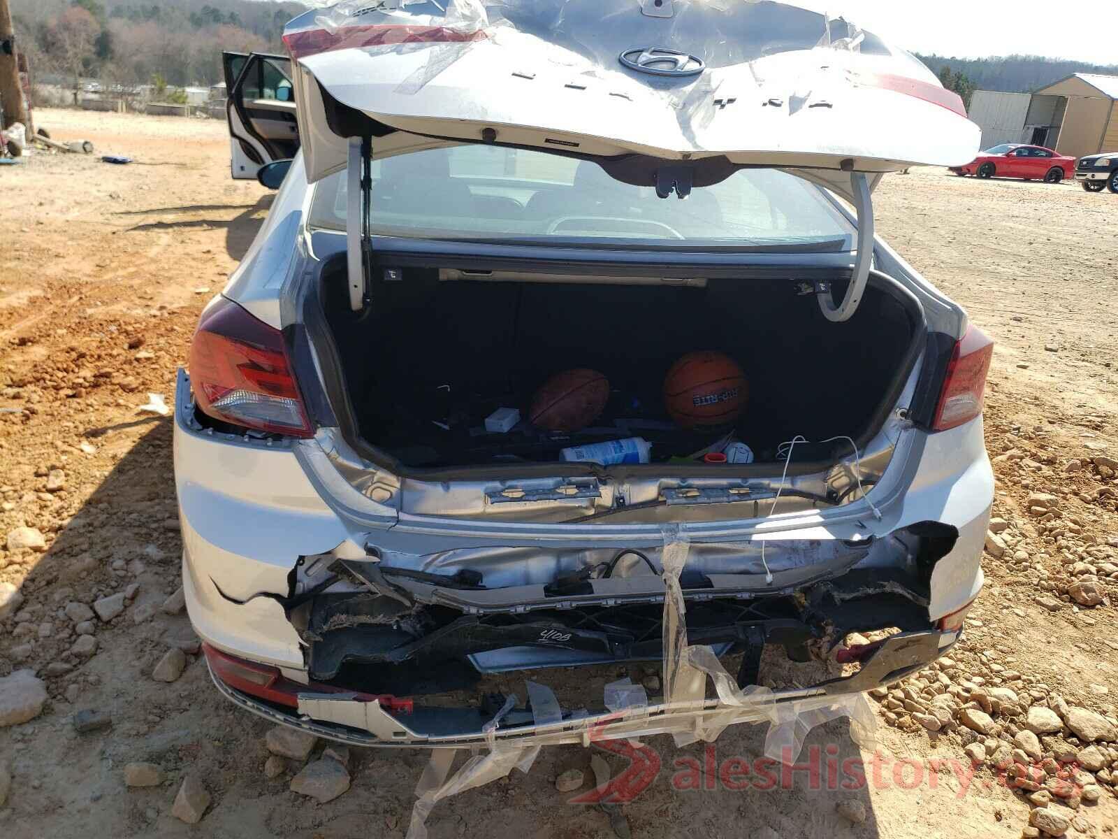 5NPD84LF0KH490432 2019 HYUNDAI ELANTRA