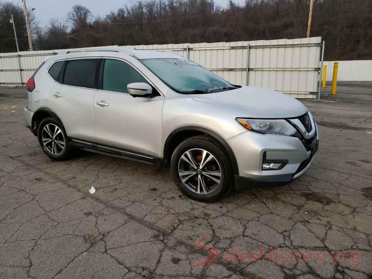 5N1AT2MV9JC787765 2018 NISSAN ROGUE