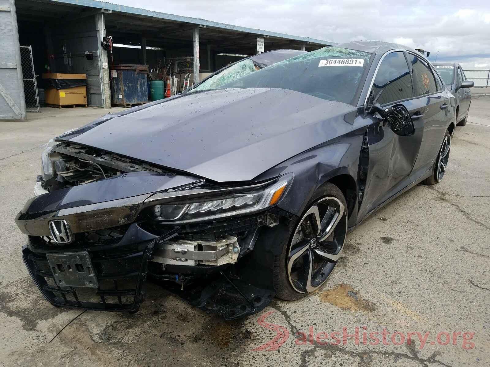 1HGCV1F35JA228899 2018 HONDA ACCORD