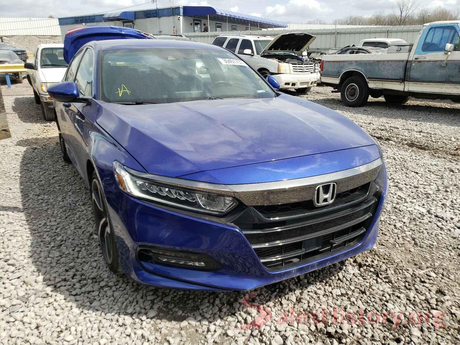 1HGCV1F35JA230006 2018 HONDA ACCORD