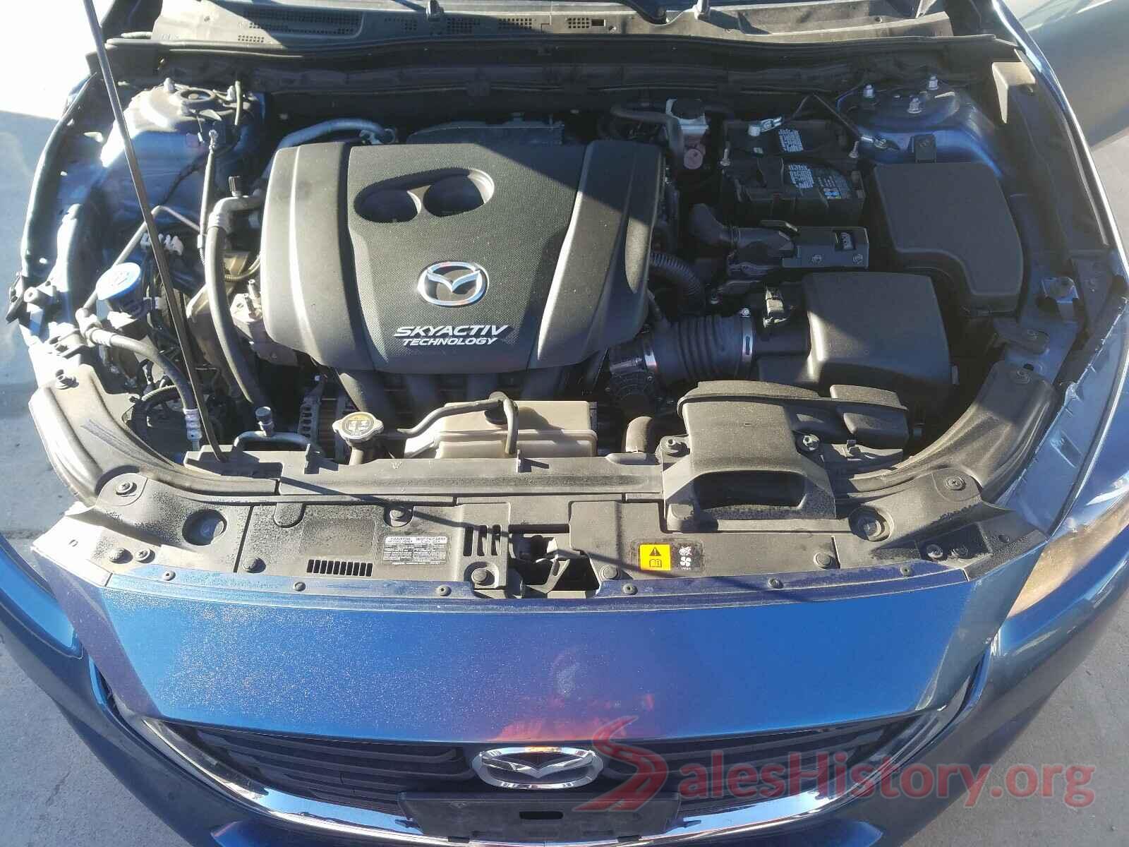 3MZBN1U76JM200383 2018 MAZDA 3