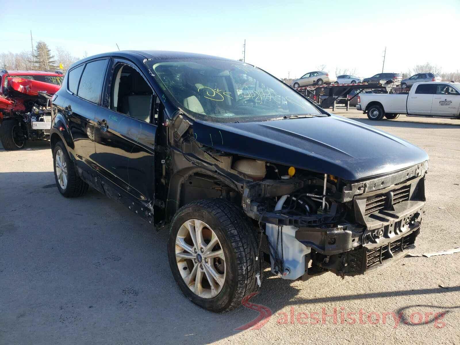 1FMCU9GD0HUC70182 2017 FORD ESCAPE