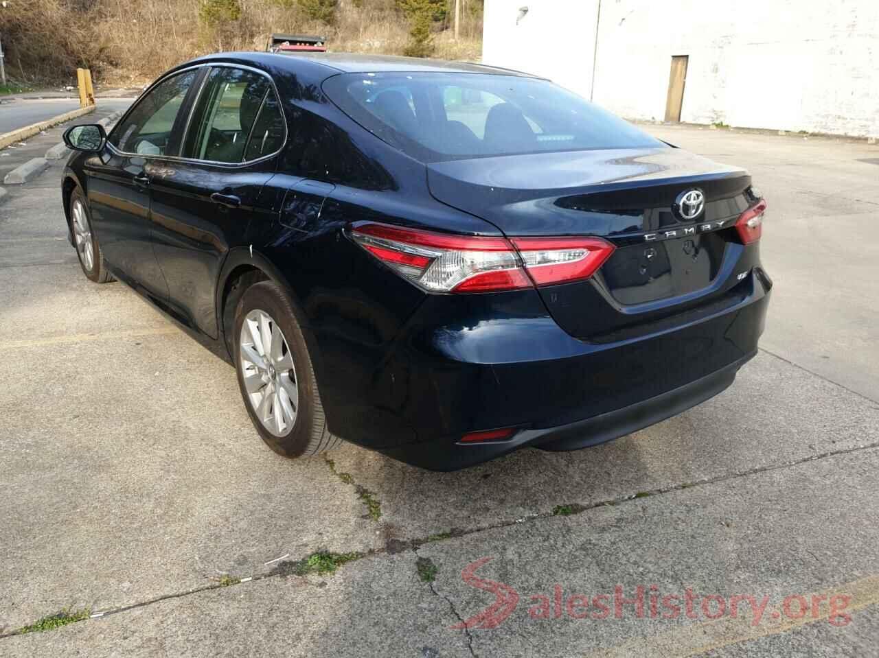 4T1B11HK9JU676390 2018 TOYOTA CAMRY