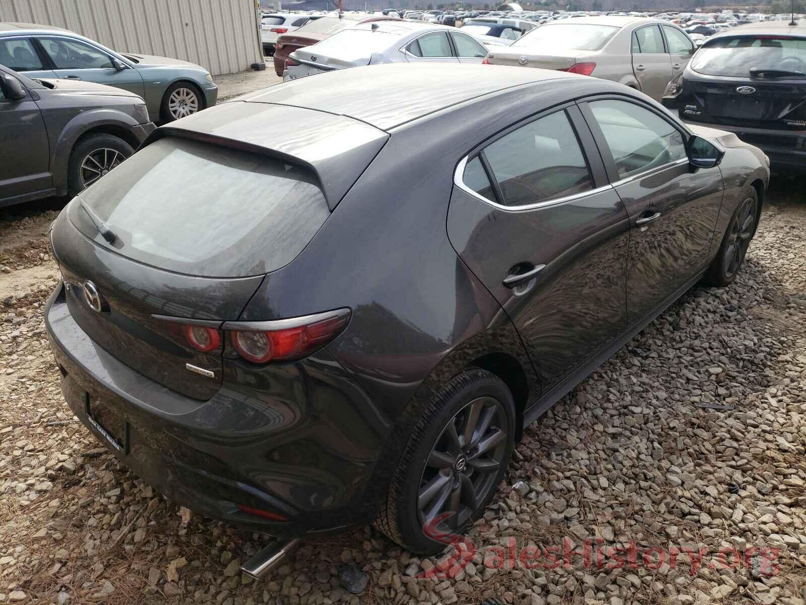 JM1BPAKL1M1319134 2021 MAZDA 3