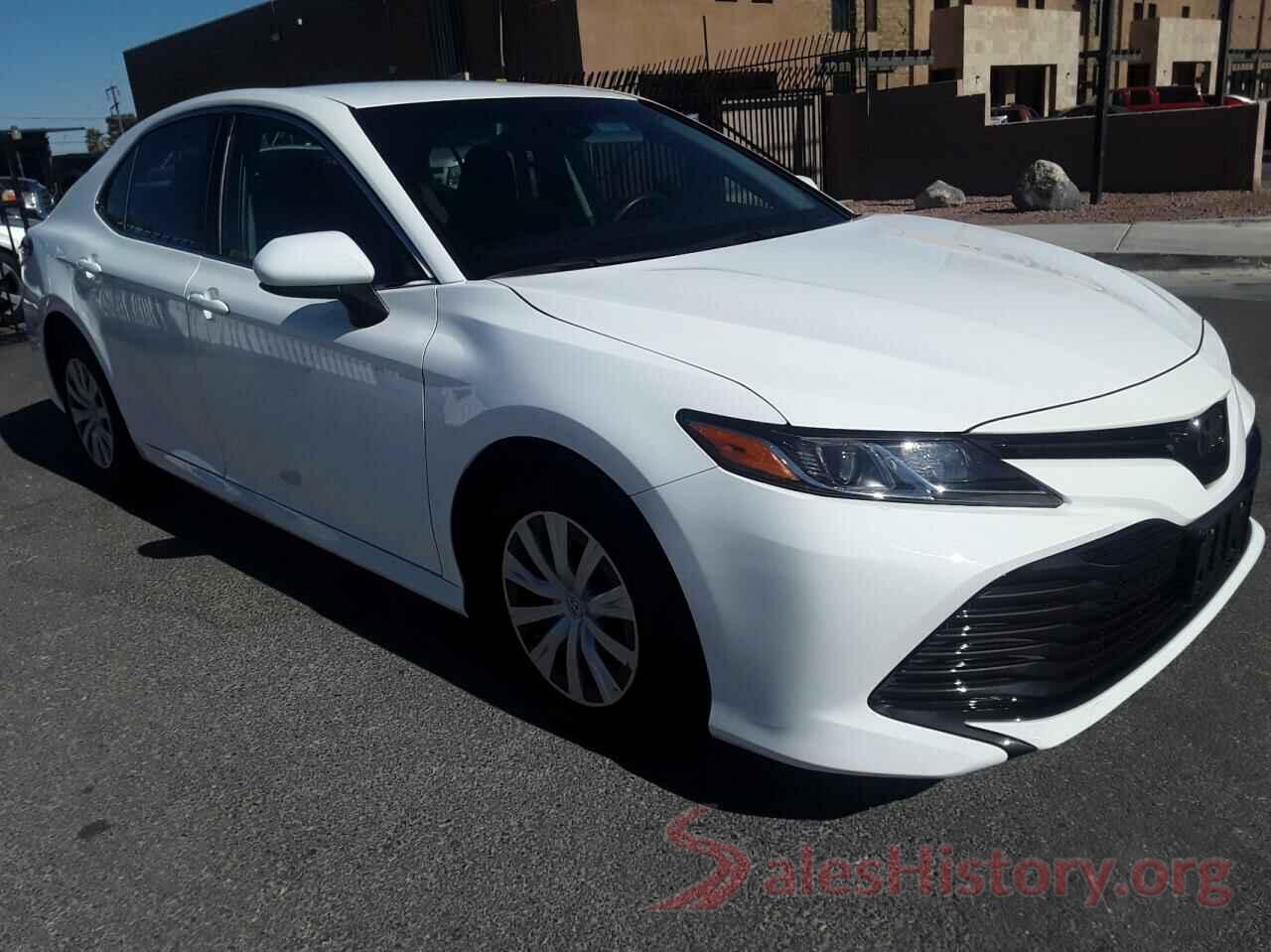 4T1B11HK3JU559971 2018 TOYOTA CAMRY