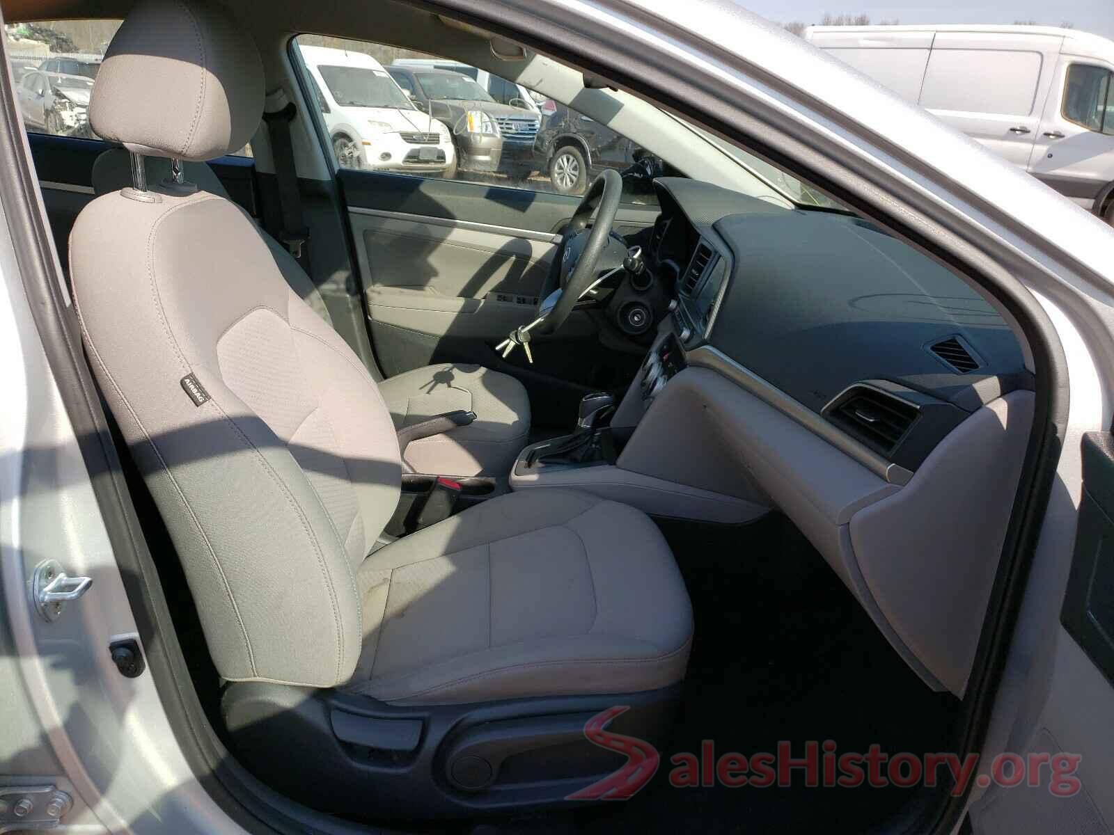 5NPD84LF8KH437963 2019 HYUNDAI ELANTRA