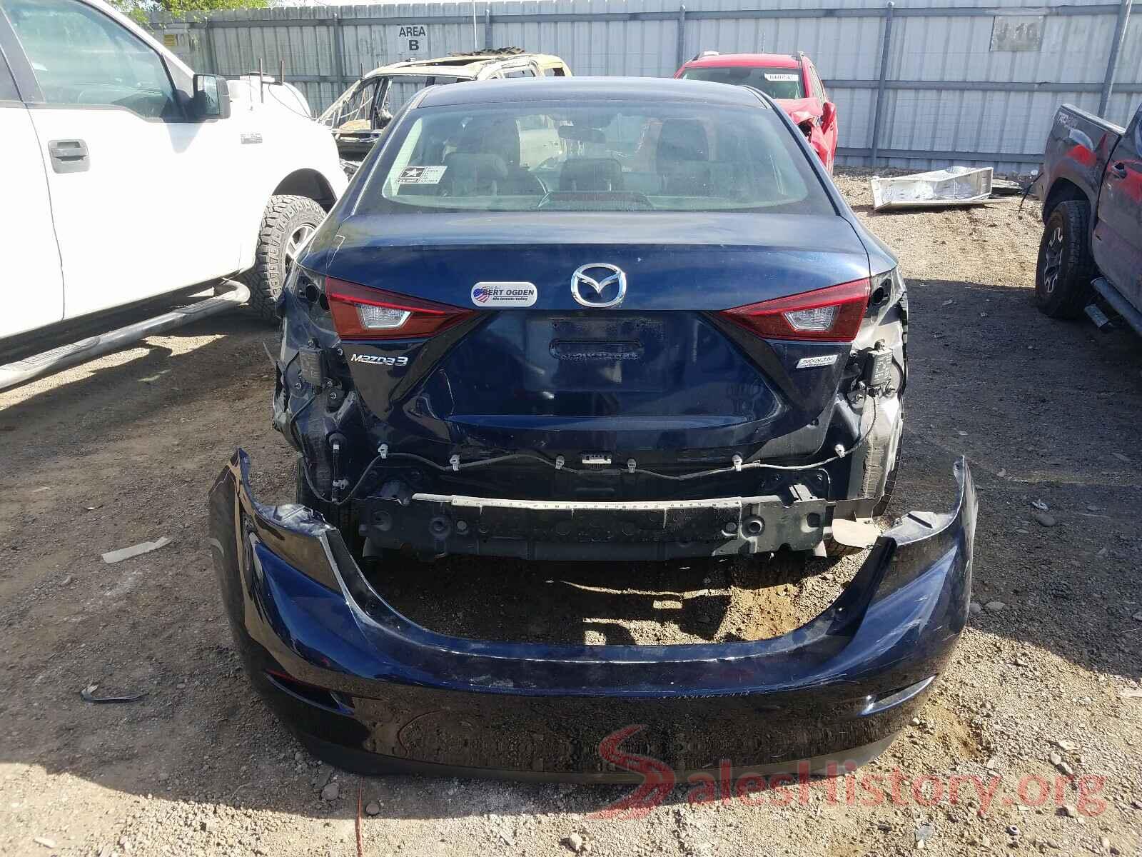 3MZBN1U78JM228444 2018 MAZDA 3