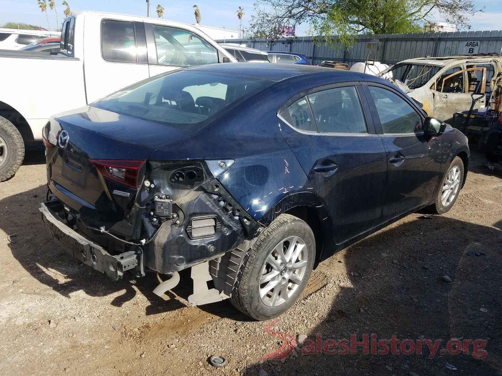 3MZBN1U78JM228444 2018 MAZDA 3