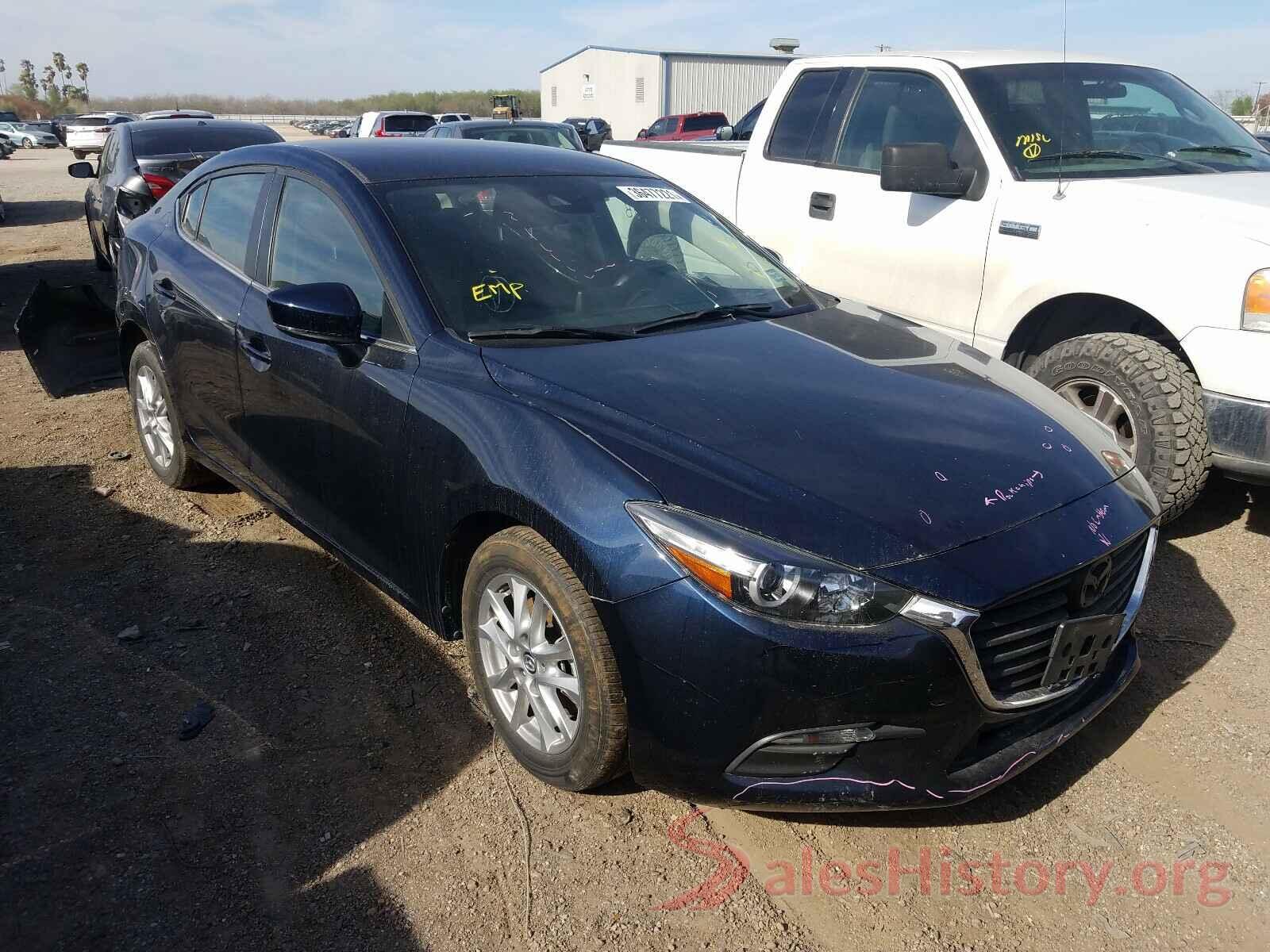 3MZBN1U78JM228444 2018 MAZDA 3