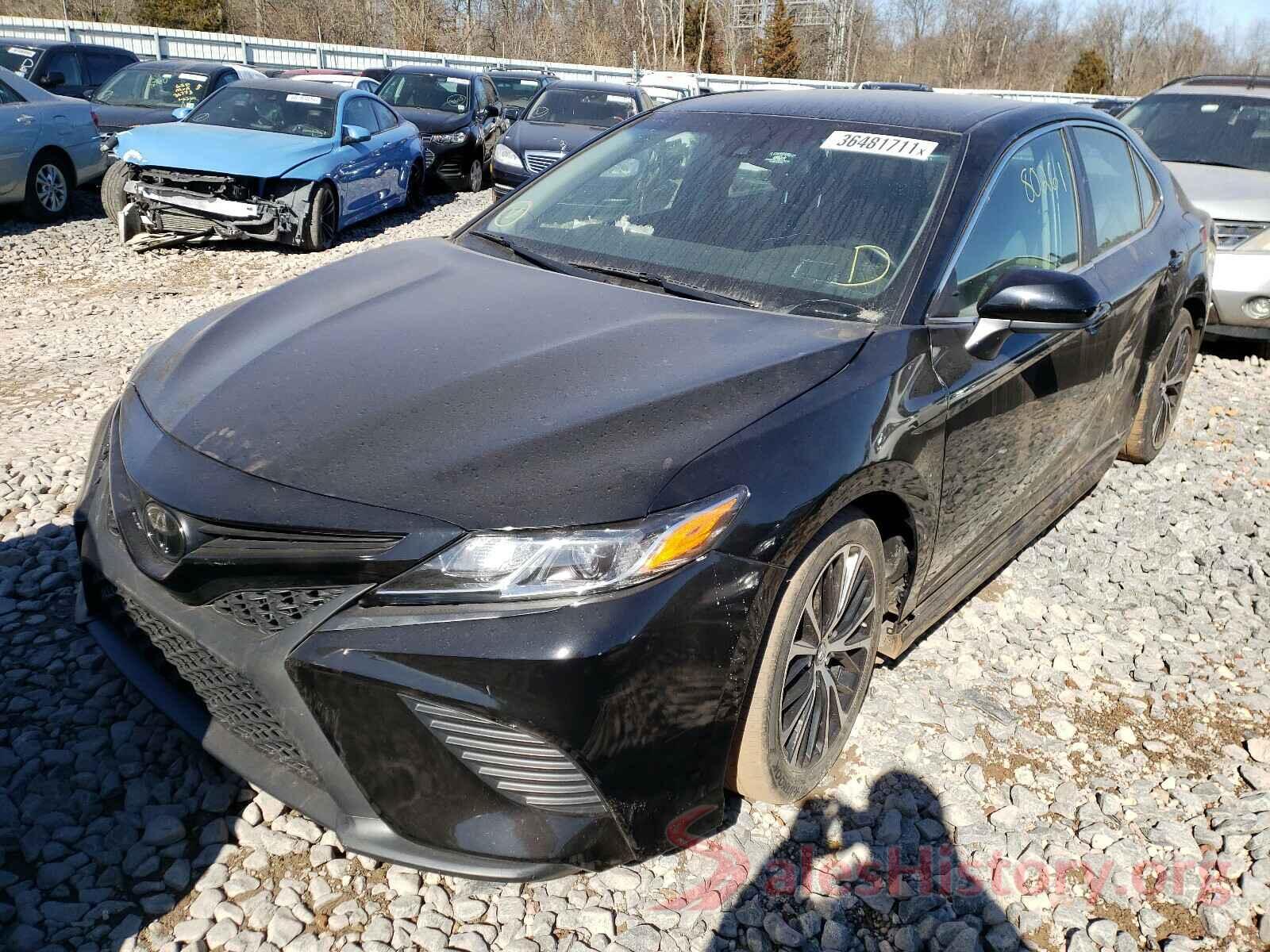 4T1B11HK8JU573302 2018 TOYOTA CAMRY