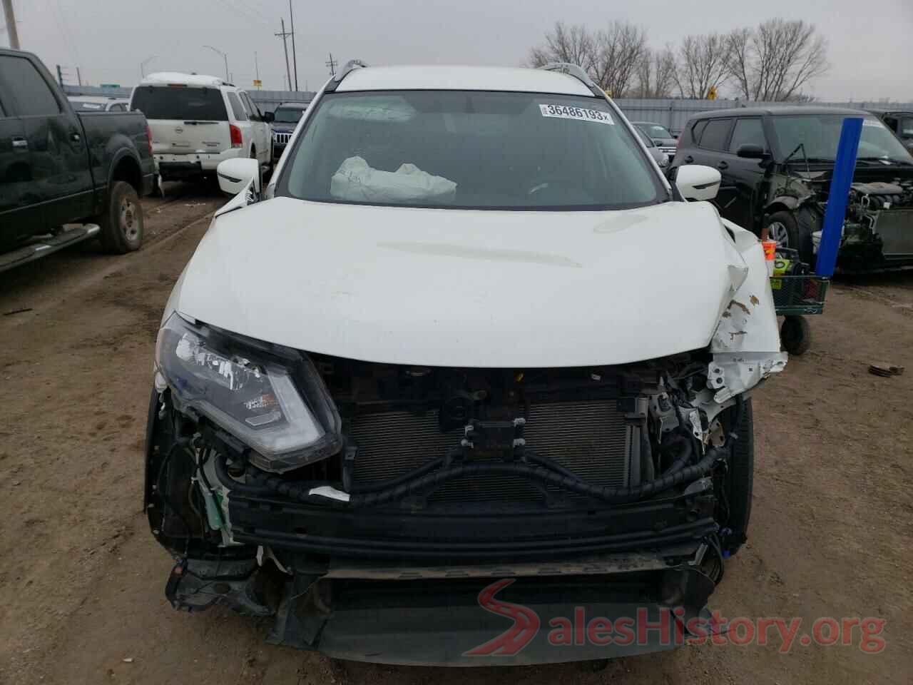 5N1AT2MT4JC717251 2018 NISSAN ROGUE